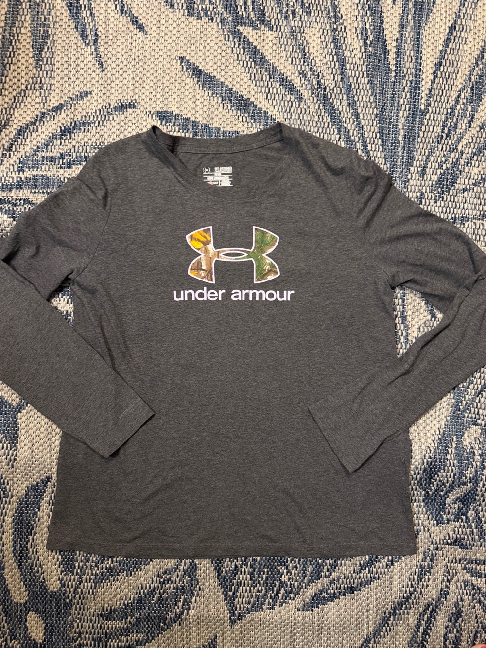 Under Armour Gray Long-Sleeve Tee with Camo Logo heat gear